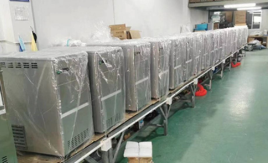 10 unidades de máquina de hielo en escamas a la India